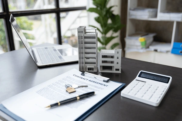 Building Contracts & Maintenance